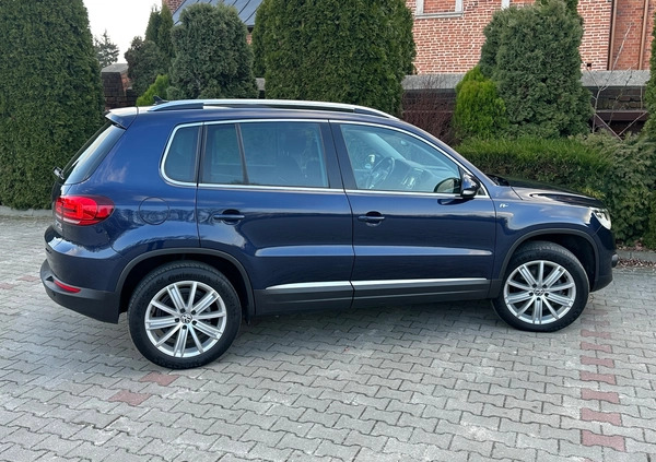 Volkswagen Tiguan cena 65800 przebieg: 82500, rok produkcji 2015 z Zwoleń małe 742